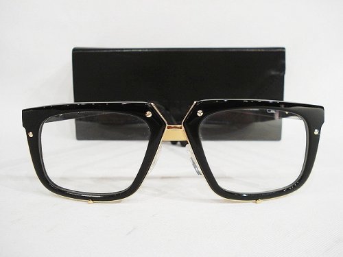 Cazal 643 「Accessorie」 入荷しました。
