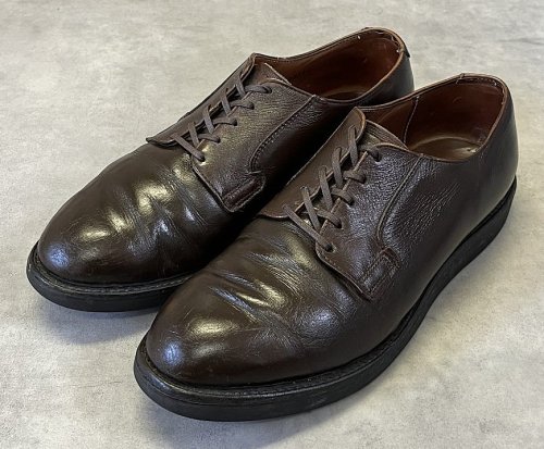 80'S RED WING 9401 "プリント羽タグ" SR/USAタグ無し シボレザー ポストマンシューズ ブラウン USA製 (VINTAGE) 「Shoes」入荷しました。