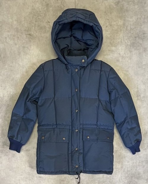 80'S EDDIE BAUER "KARAKORAM" 黒タグ フード付き ダウンジャケット ネイビー (VINTAGE) 「Jacket」入荷しました。