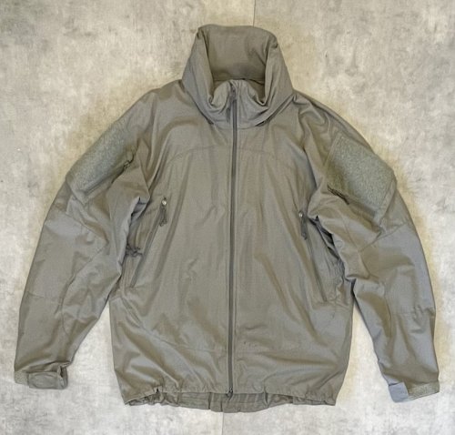 アメリカ軍 PCU PATAGONIA GENII LEVEL5 ソフトシェルジャケット アルファグリーン (USED) 「Jacket」入荷しました。