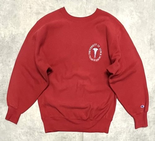 90'S CHAMPION "UNIVERSITY OF IOWA" 刺繍タグ リバースウィーブ レッド USA製 (VINTAGE) 「Sweat Shirt」入荷しました。