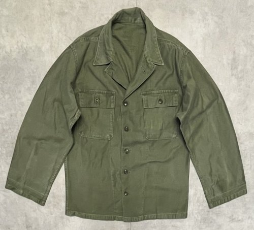 50'S アメリカ軍 US ARMY "1st MODEL" OG107 コットンサテン ユーティリティシャツ (VINTAGE) 「L/S Shirt」入荷しました。