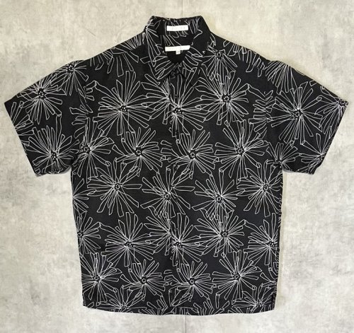 90'S PERRY ELLIS シルク/リネン 半袖 シャツ ブラック/ホワイト 総柄 (VINTAGE) 「S/S Shirt」入荷しました。