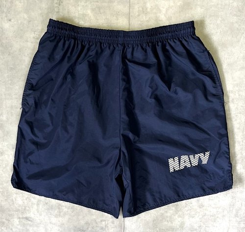 アメリカ軍 US NAVY ナイロン トレーニングショーツ ネイビー (VINTAGE) 「Shorts」入荷しました。