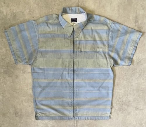 00'S PATAGONIA "RHYTHM" フルジップ 半袖 ボックスシャツ ボーダー＆渦巻柄 (VINTAGE)「S/S Shirt」入荷しました。