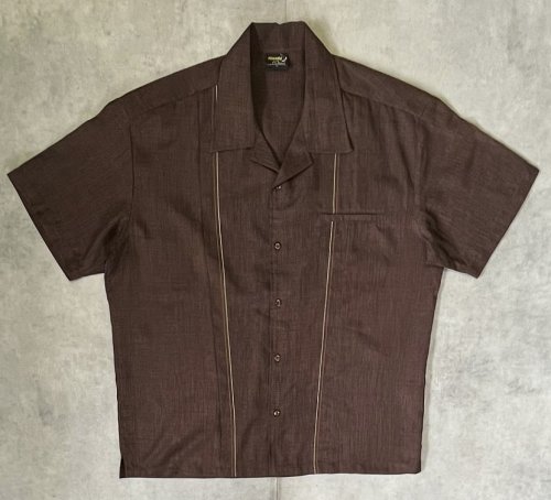 00'S STEADY CLASSICS 猫目ボタン 半袖 オープンカラーシャツ ブラウン USA製 (VINTAGE)「S/S Shirt」入荷しました。