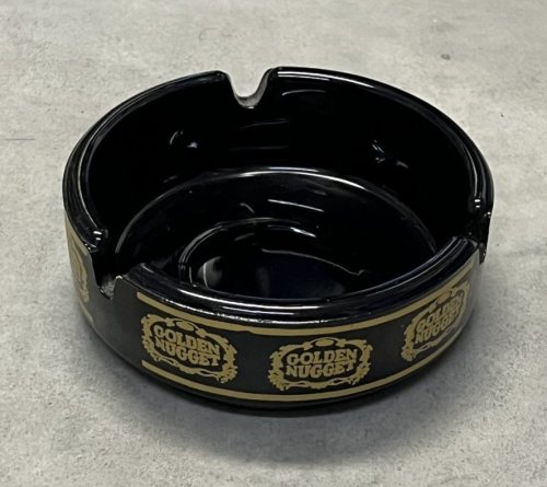 GOLDEN NUGGET HOTEL アッシュトレー 灰皿 ブラック (VINTAGE)「Antique Goods」入荷しました。