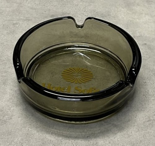 HOTEL SOFITEL アッシュトレー 灰皿 ブラッククリア (VINTAGE)「Antique Goods」入荷しました。