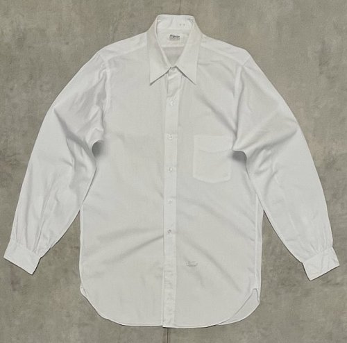 60'S PILGRIM "FORMEASE COLLAR" マチ付き 長袖 ポプリンシャツ ホワイト USA製 (DEADSTOCK)「L/S Shirt」入荷しました。