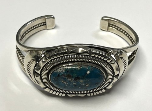 ナバホ族 インディアンジュエリー スターリングシルバー x ターコイズ バングル (NEW)「Accessorie」入荷しました。