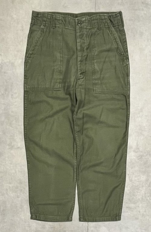 60'S アメリカ軍 US ARMY "OG107" コットンサテン ベイカーパンツ ミリタリーグリーン (VINTAGE)「Bottoms」入荷しました。