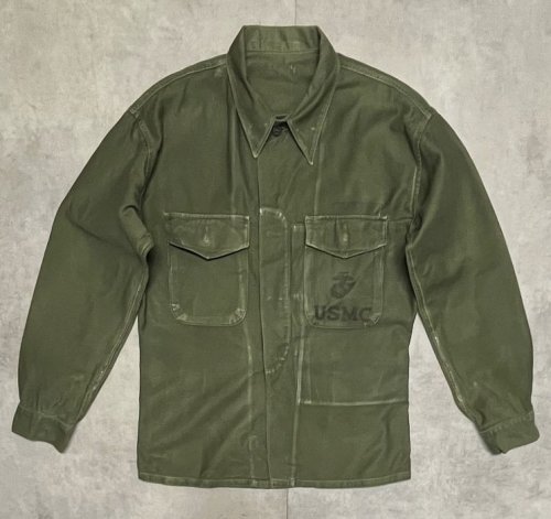 50'S アメリカ軍 USMC "P-58" ステンシル入り コットンサテン ユーティリティシャツ (VINTAGE)「L/S Shirt」入荷しました。