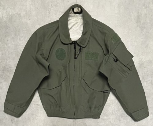 アメリカ軍 USAF "CWU-106/P" ゴアテックス フライトジャケット セージグリーン (VINTAGE)「Jacket」入荷しました。