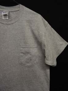 他の写真2: GILDAN ポケット付き 半袖 Tシャツ GREY (NEW)