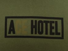 他の写真2: ACE HOTEL ボックスロゴ スウェット パーカー OLIVE (NEW)