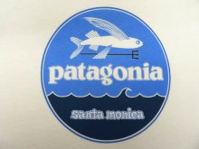 他の写真3: 日本未発売 PATAGONIA サンタモニカ限定 ロゴバックプリント 半袖 Tシャツ USA製 (NEW)