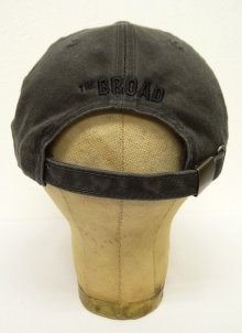 他の写真2: 日本未発売 THE BROAD 現代美術館 オフィシャル キャップ (NEW)