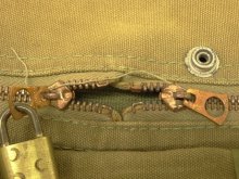 他の写真3: 40'S アメリカ軍 ARMY AIR FORCE & NAVY "AN6505-1" アビエイターズキットバッグ CONMARコの字留めジップ (VINTAGE)