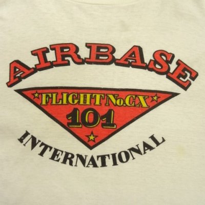画像2: 80'S AIRBASE INTERNATIONAL 染み込みプリント シングルステッチ 半袖 Tシャツ ホワイト (VINTAGE)