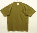 画像1: 80'S SMILE WITH STYLE シングルステッチ ポケット付き 半袖 Tシャツ カーキ パキスタン製 (DEADSTOCK) (1)