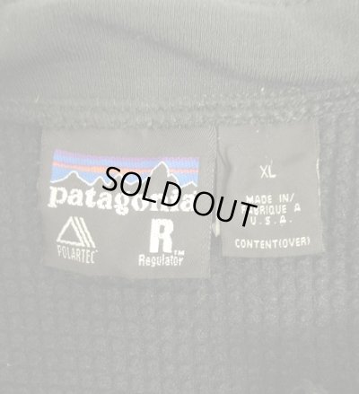画像2: 00'S PATAGONIA R1グリッド 裾ロゴ ハーフジップ フリースベスト ブラック USA製 (VINTAGE)