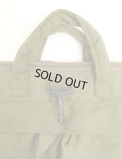 画像4: 80'S アメリカ軍 USAF フライヤーズ ヘルメットバッグ SERVALブラスジップ (VINTAGE)