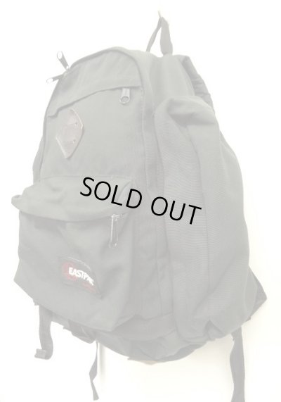 画像3: 80'S EASTPAK 旧タグ 両サイド収納付き ナイロン バックパック ブラック USA製 (VINTAGE)