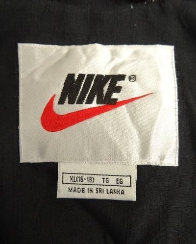 画像2: 90'S NIKE 胸ロゴ 裏地メッシュ  ライン入り ナイロンジャケット ブラック/チャコール  (VINTAGE)