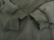 他の写真2: CARHARTT 袖プリント スウェット パーカー フェードブラック (VINTAGE)