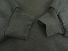 他の写真2: 90'S RUSSELL ATHLETIC 前Vガゼット付き ロゴ刺繍 クルーネック スウェットシャツ ブラック USA製 (VINTAGE)