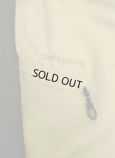 画像4: PATAGONIA 右サイドジップポケット付き ナイロンパンツ ベージュ (USED)