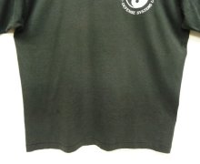 他の写真3: 90'S YIN & YANG コットン/ポリ シングルステッチ 半袖 Tシャツ フェードブラック (VINTAGE)