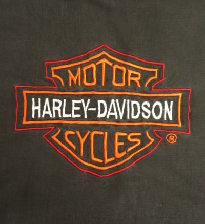 画像5: 90'S HARLEY DAVIDSON 両面ロゴ刺繍 モックネック 長袖 Tシャツ ブラック (VINTAGE)