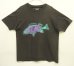 画像1: 80'S FISH PRINT シングルステッチ 半袖 Tシャツ フェードブラック USA製 (VINTAGE) (1)