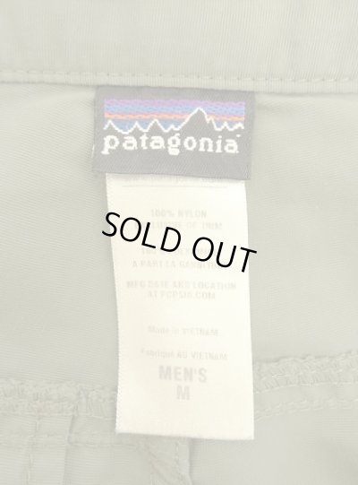 画像2: PATAGONIA サイドジップ付きポケット ナイロンショーツ フェードカーキ (USED)