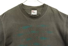 他の写真1: 90'S 魚プリント 半袖 Tシャツ フェードブラック (VINTAGE)