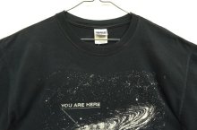 他の写真1: 00'S HARRELL GRAHAM "YOU ARE HERE" 半袖 Tシャツ ブラック (VINTAGE)