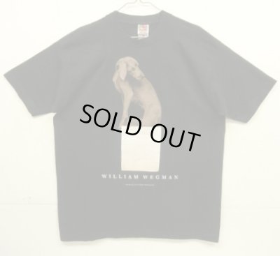 画像1: 90'S WILLIAM WEGMAN "IN THE BOX" FOTOFOLIO シングルステッチ 半袖 Tシャツ ブラック USA製 (MINT CONDITION)