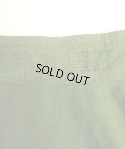 画像2: 50'S スウェーデン軍 M55 初期モデル スタンドカラーシャツ ダークグリーン (DEADSTOCK)