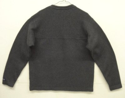 画像4: 01'S PATAGONIA 袖先ロゴ 同色切り替え Vネック ニット ネイビー USA製 (VINTAGE)