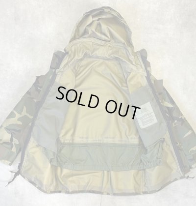 画像4: アメリカ軍 US ARMY ECWCS "GEN2モデル" GORE-TEX パーカー ウッドランドカモ S-SHORT (DEADSTOCK)