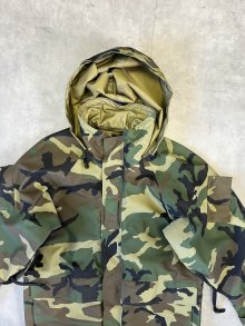 他の写真1: アメリカ軍 US ARMY ECWCS "GEN2モデル" GORE-TEX パーカー ウッドランドカモ S-SHORT (DEADSTOCK)