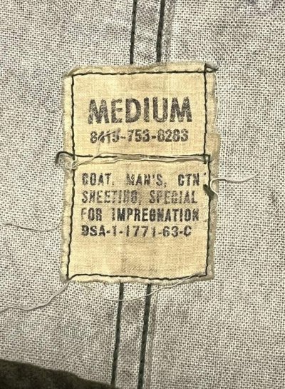 画像2: 60'S アメリカ軍 US ARMY "GAS PROTECTIVE" フィッシュテールコート オリーブ (VINTAGE)