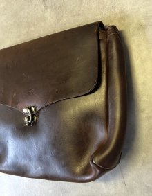 他の写真3: FERNAND LEATHER "HORIZONTAL LATCH CLUTCH BAG" レザー クラッチバッグ ブラウン USA製 (VINTAGE)