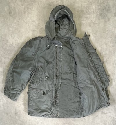 画像5: 70'S アメリカ軍 USAF "CWU-8/P" 後期モデル ラビットパーカー セージグリーン (VINTAGE) 