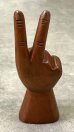 画像3: ウッドカービング ピースサイン ハンドサイン オーナメント オブジェ 手彫り 置物 (VINTAGE) (3)
