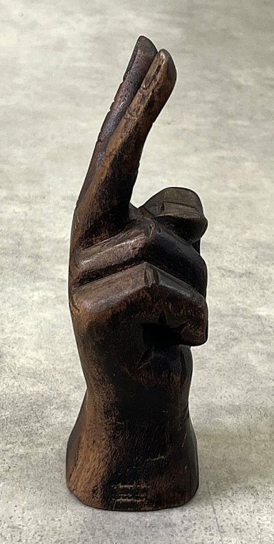 画像4: ウッドカービング ピースサイン ハンドサイン オーナメント オブジェ 手彫り 置物 (VINTAGE)