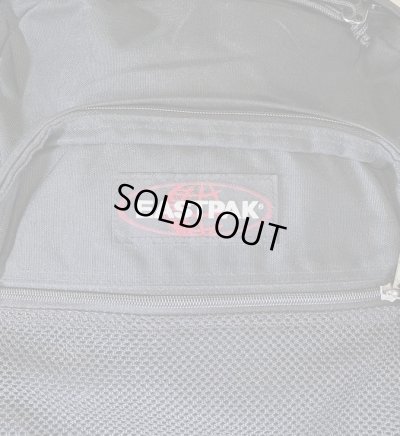 画像2: 90'S EASTPAK 旧タグ ボトムレザー ナイロン バックパック ブラック USA製 (VINTAGE)