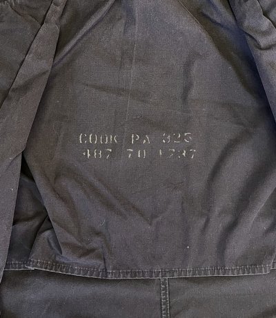 画像4: 70'S アメリカ軍 US NAVY チンスト付き エポレット無し ステンシル入り バルマカーンコート ネイビー (VINTAGE)