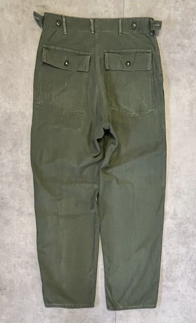 画像4: 60'S アメリカ軍 US ARMY "OG107" 初期モデル コットンサテン 平ボタン ベイカーパンツ (VINTAGE)